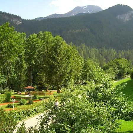 Konukevi Haus Kehlstein 3*