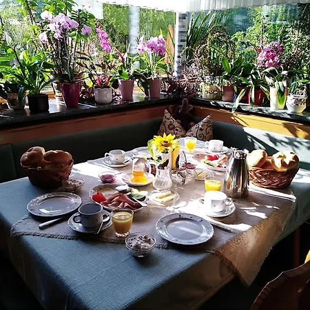 Haus Kehlstein Guest house