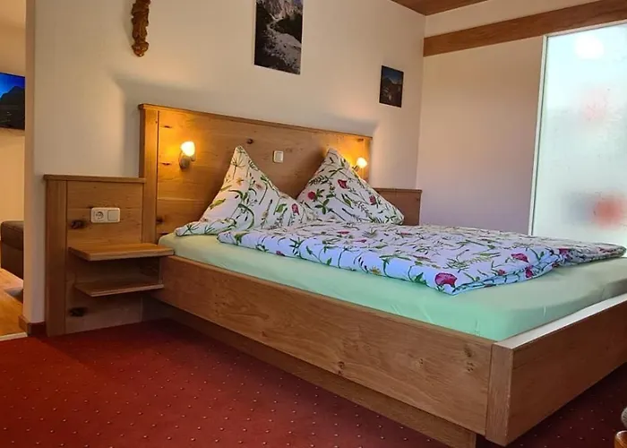 Πανσιόν Haus Kehlstein 3*